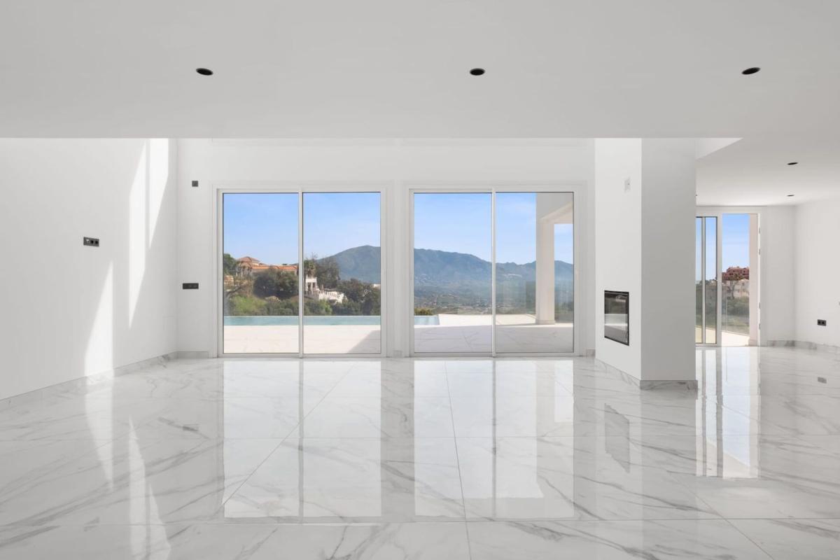 Properties for sale and rent in Spain photo 4