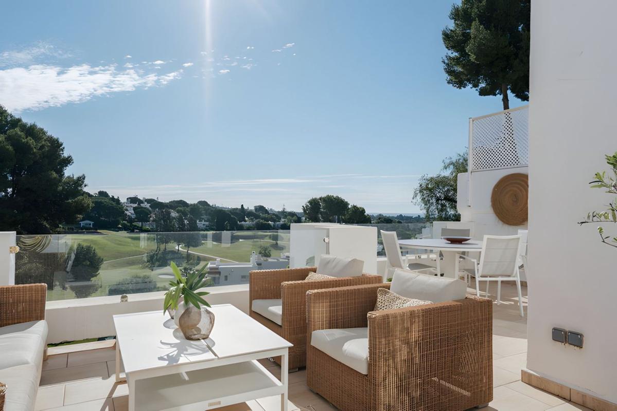 Продажа пентхауса на Ático en Nueva Andalucía, Marbella, Марбелла photo 1