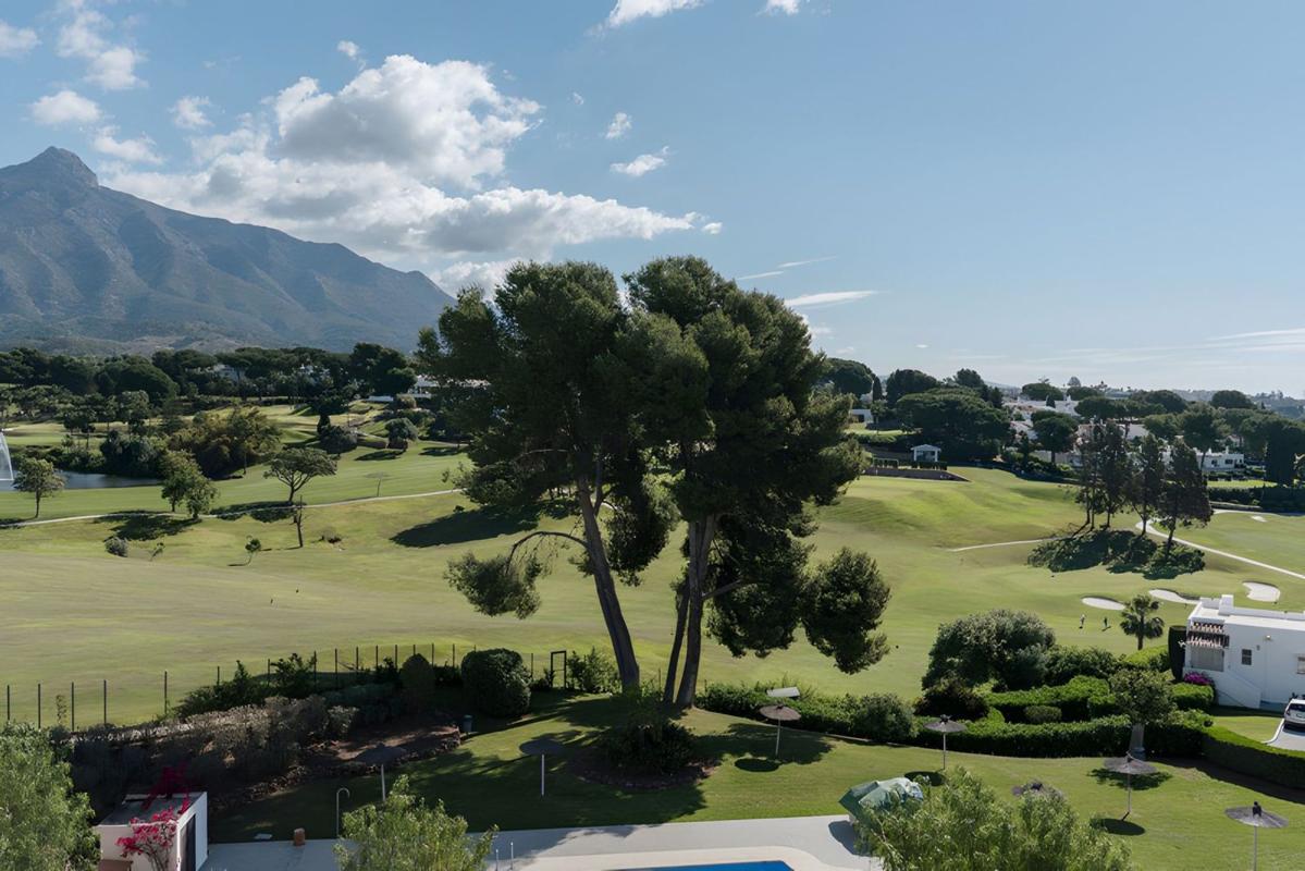Продажа пентхауса на Ático en Nueva Andalucía, Marbella, Марбелла photo 2