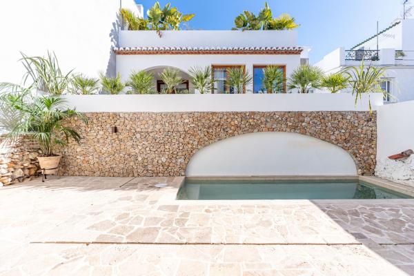 Chalet adosado en Calle Herrera Oria, 12, Centro, Nerja photo 1