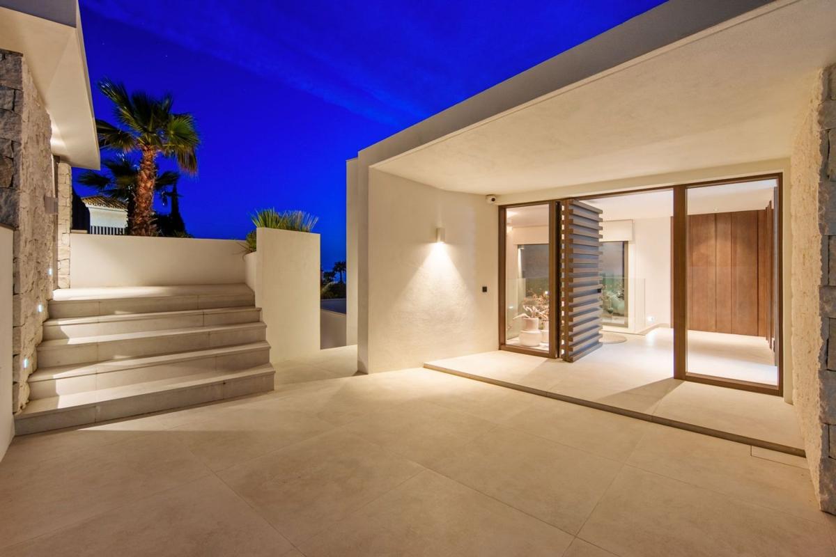 Properties for sale and rent in Spain photo 5