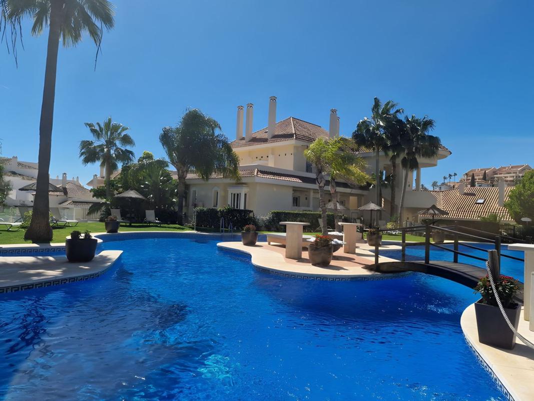 Sprzedaż mieszkania w Piso en Nueva Andalucía, Marbella, Marbella
 photo 2