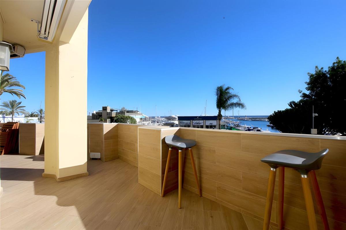 Venta de piso en Piso en Centro, Estepona, Estepona
photo 1