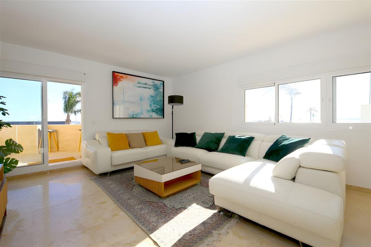 Venta de piso en Piso en Centro, Estepona, Estepona
photo 4