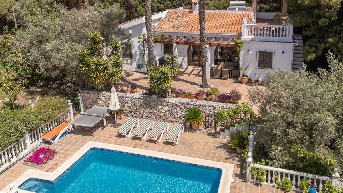 Properties for sale and rent in Spain photo 3