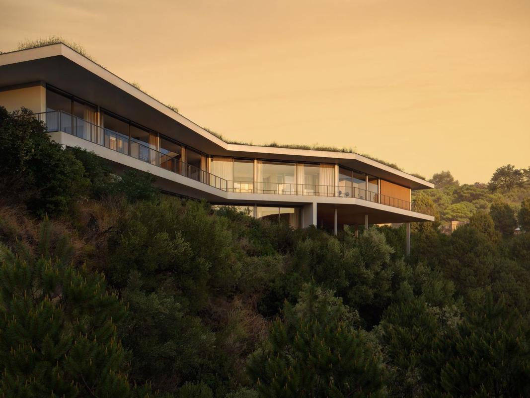 Properties for sale and rent in Spain photo 4