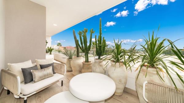 Sale of flat in Piso en Miguel Delibes-nva Andalu, Rodeo Alto-Guadaiza-La Campana, Marbella, Marbella
thumbnail 2