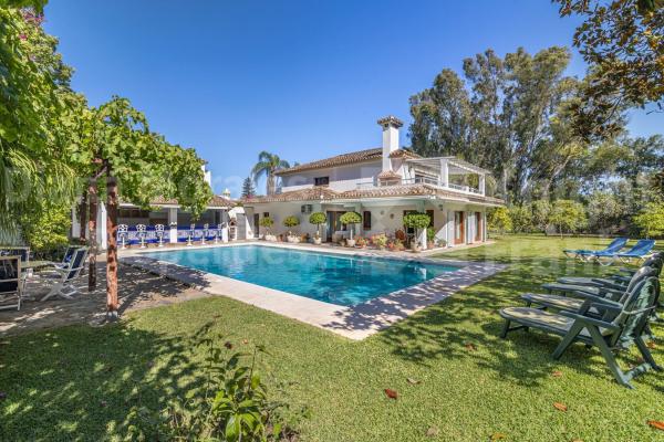 Casa o chalet independiente en Sotoserena, Estepona photo 1