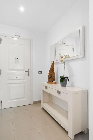 Venta de piso en Piso en Cortijo Casareno, Paraiso-Barronal, Estepona, Estepona
 photo 2