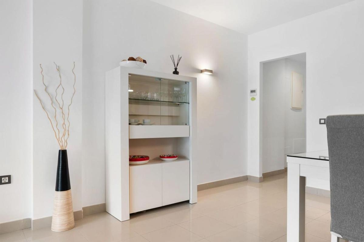 Venta de piso en Piso en Cortijo Casareno, Paraiso-Barronal, Estepona, Estepona
 photo 3