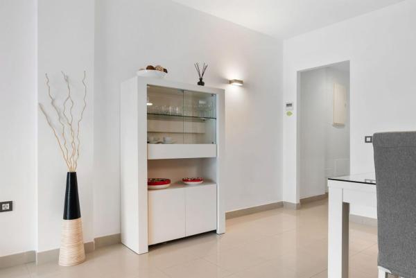 Venta de piso en Piso en Cortijo Casareno, Paraiso-Barronal, Estepona, Estepona
 photo 3