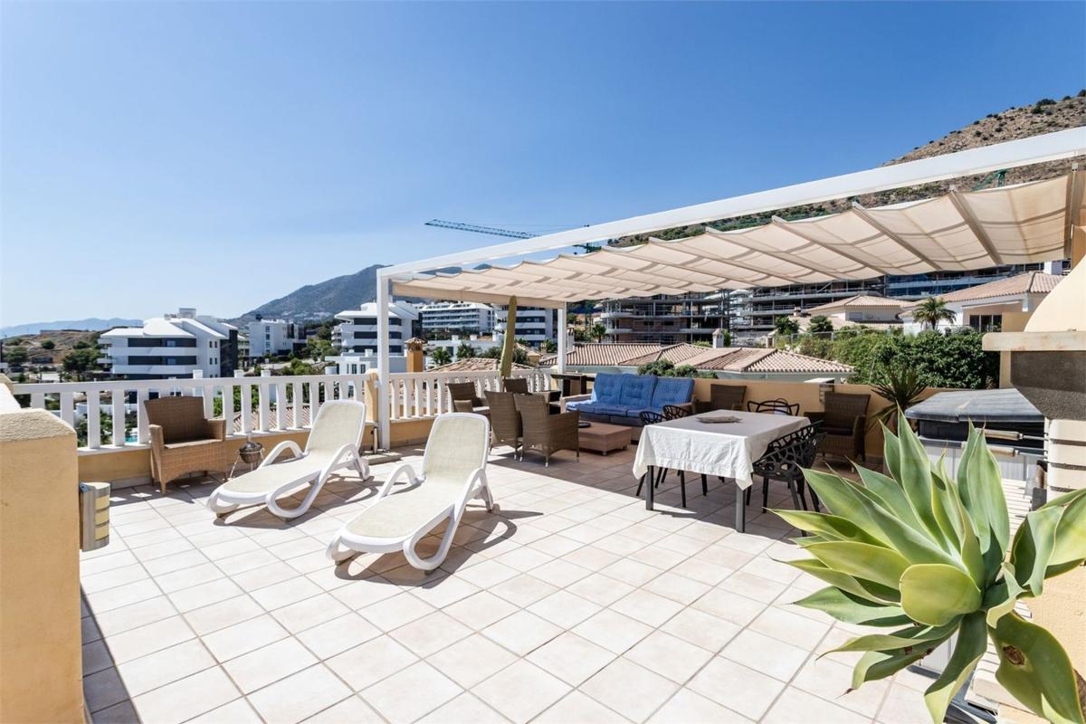 Penthouse sale in Ático en Calle Dragonera, El Higuerón - Capellanía, Benalmádena, Benalmádena photo 1