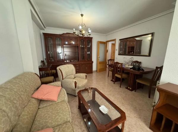 Venta de piso en Piso en Paseo Reding, Malagueta - Monte Sancha, Málaga, Málaga
photo 1