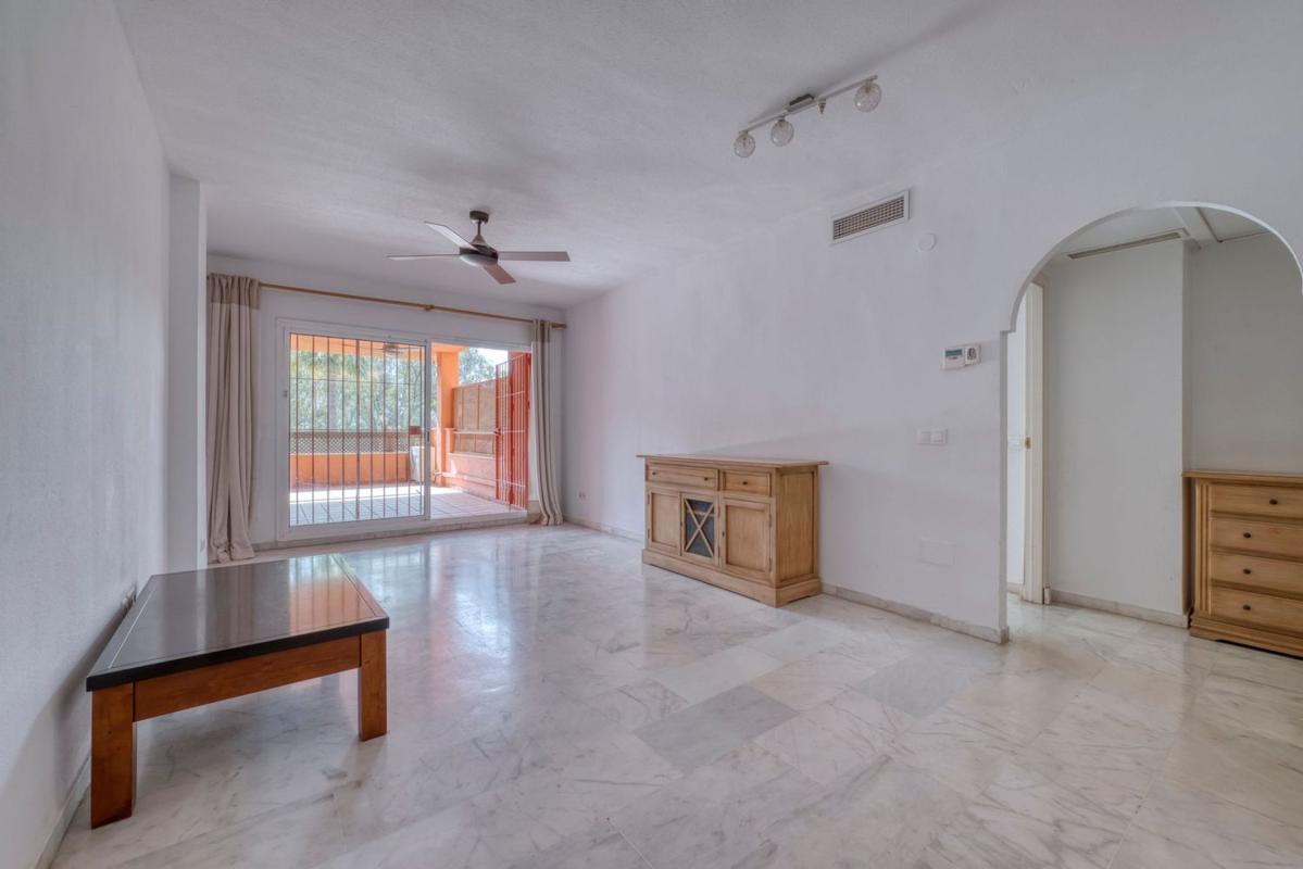 Venta de piso en Piso en Urbanizacion Reserva 2 Fase, 34, Reserva de Marbella, Marbella, Marbella
photo 3