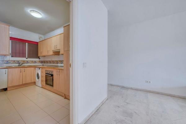 Sale of flat in Piso en Urbanizacion Reserva 2 Fase, 34, Reserva de Marbella, Marbella, Marbella
 photo 4