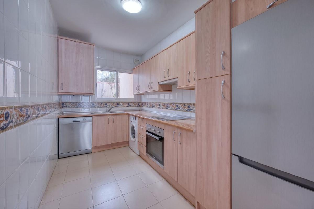 Venta de piso en Piso en Urbanizacion Reserva 2 Fase, 34, Reserva de Marbella, Marbella, Marbella
photo 5