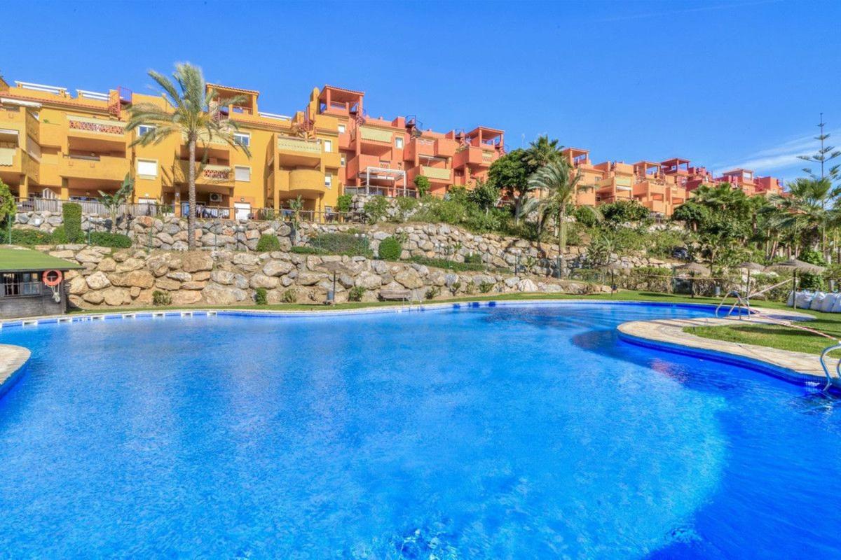 Sale of apartment in Piso en ኡርባኒሳሲኦን ሬሴርባ ሎስ ግራናዶስ, 6, Reserva de Marbella, Marbella, Marbella
photo 1