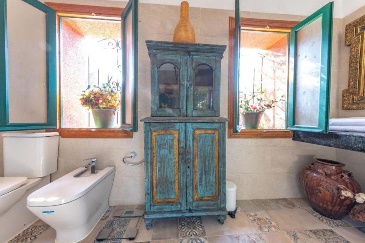 Properties for sale and rent in Spain photo 5