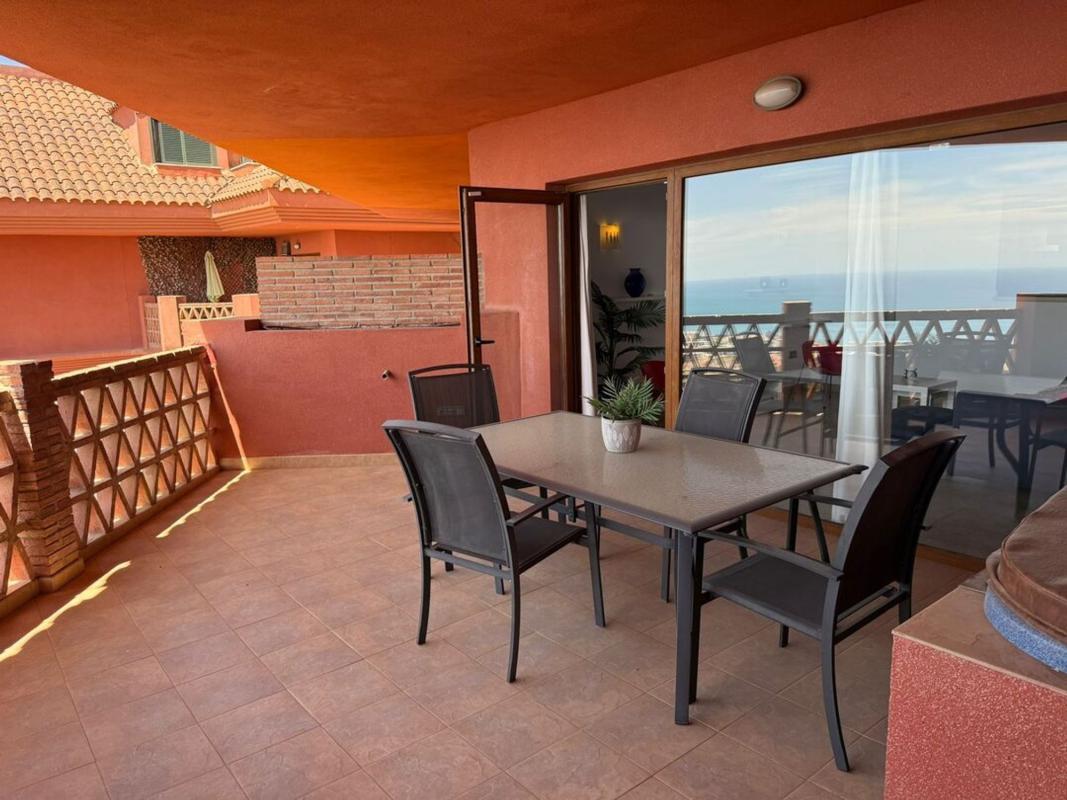 Sale of apartment in Piso en Los Nadales - Tio Charles, Benalmádena, Benalmádena
photo 3