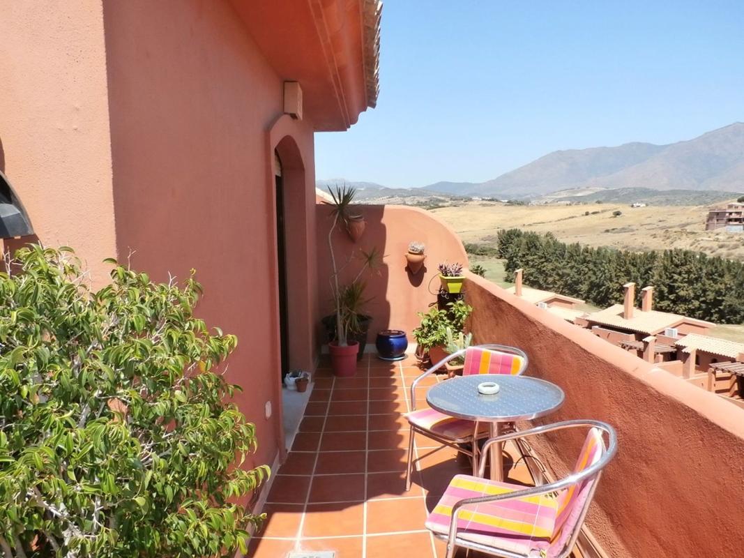 Duplex sale in Dúplex en Avenida de Costa Galera, 30, Buenas Noches, Estepona, Estepona photo 2