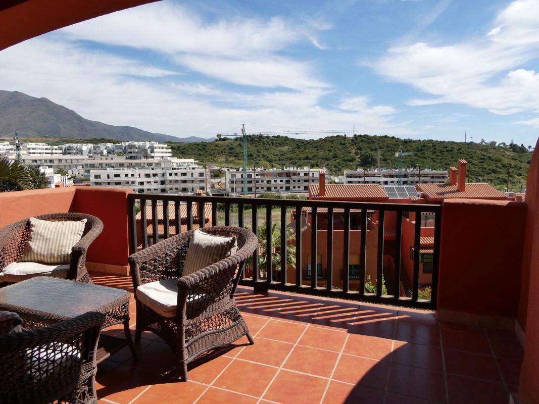 Duplex sale in Dúplex en Avenida de Costa Galera, 30, Buenas Noches, Estepona, Estepona photo 3