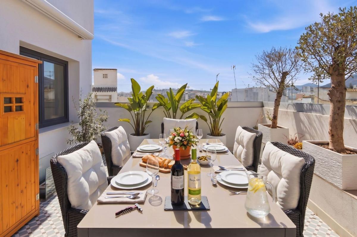 Venta de chalet adosado en Chalet adosado en Centro, Estepona , Estepona photo 2
