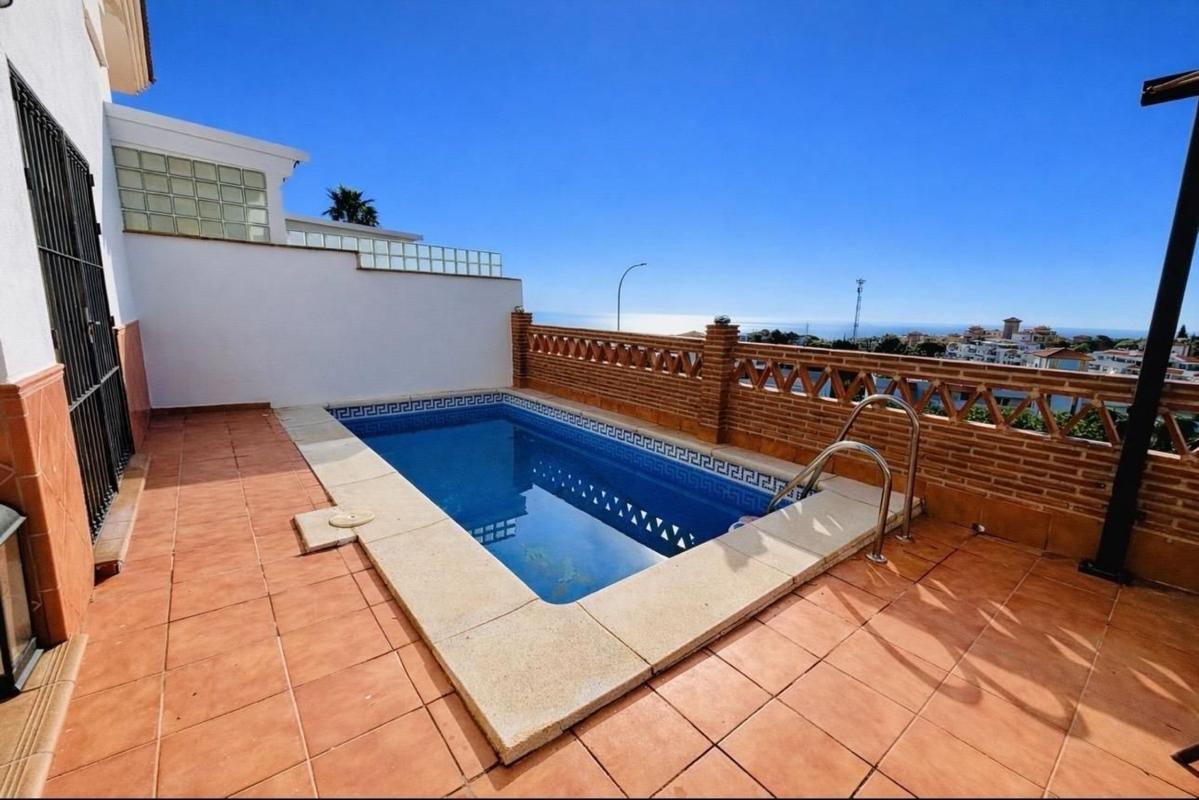 Properties for sale and rent in Spain photo 3