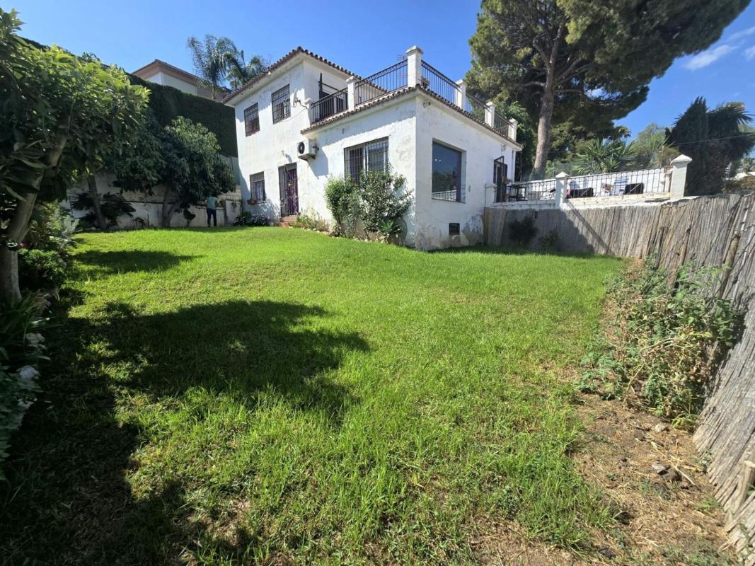 Properties for sale and rent in Spain photo 1