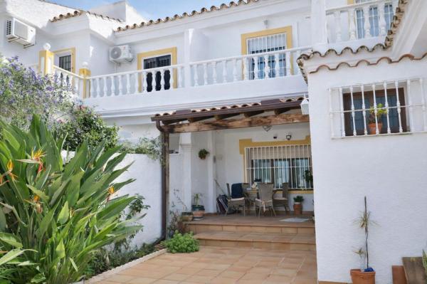 Chalet pareado en Calle Ramal Campo de Golf, Guadalmar, Málaga thumbnail 2