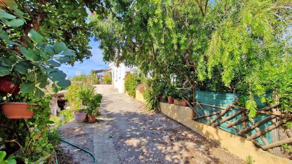 Casa rural en Viñuela thumbnail 1