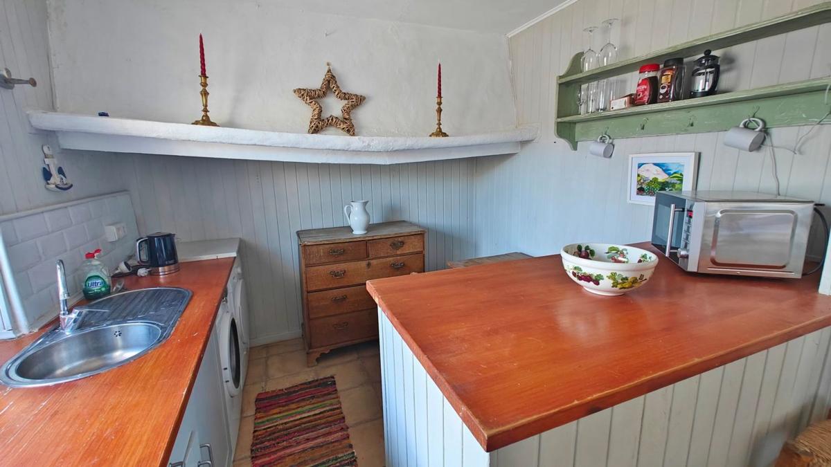 Sale of townhouse in Chalet adosado en Comares , Comares photo 4