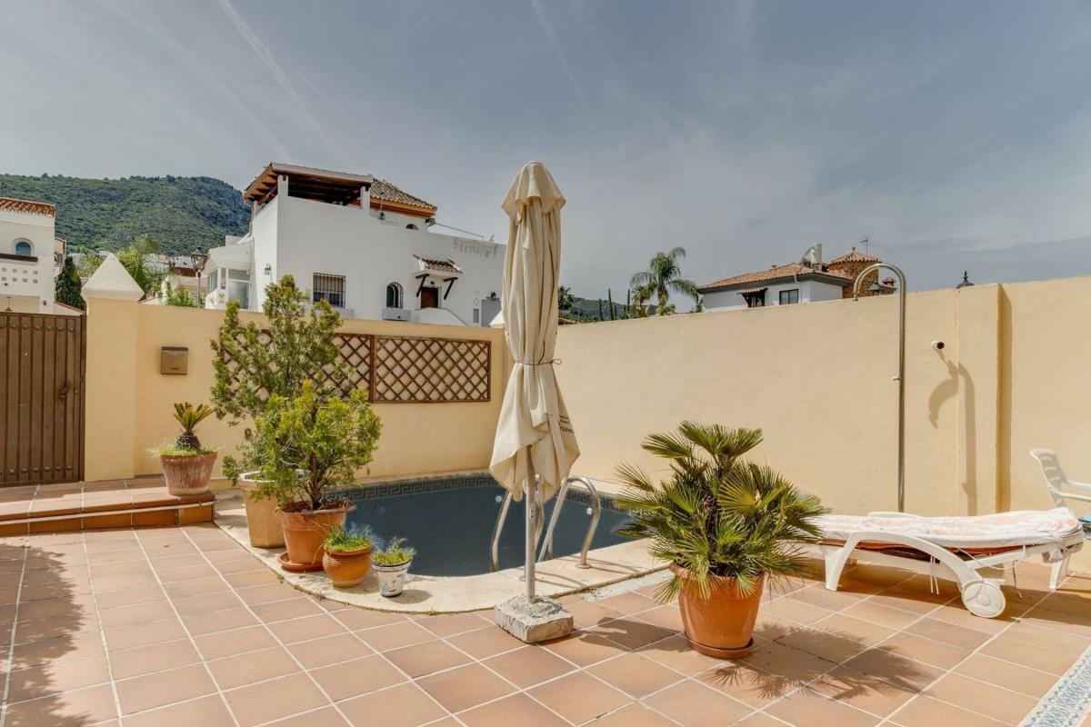 Properties for sale and rent in Spain photo 2