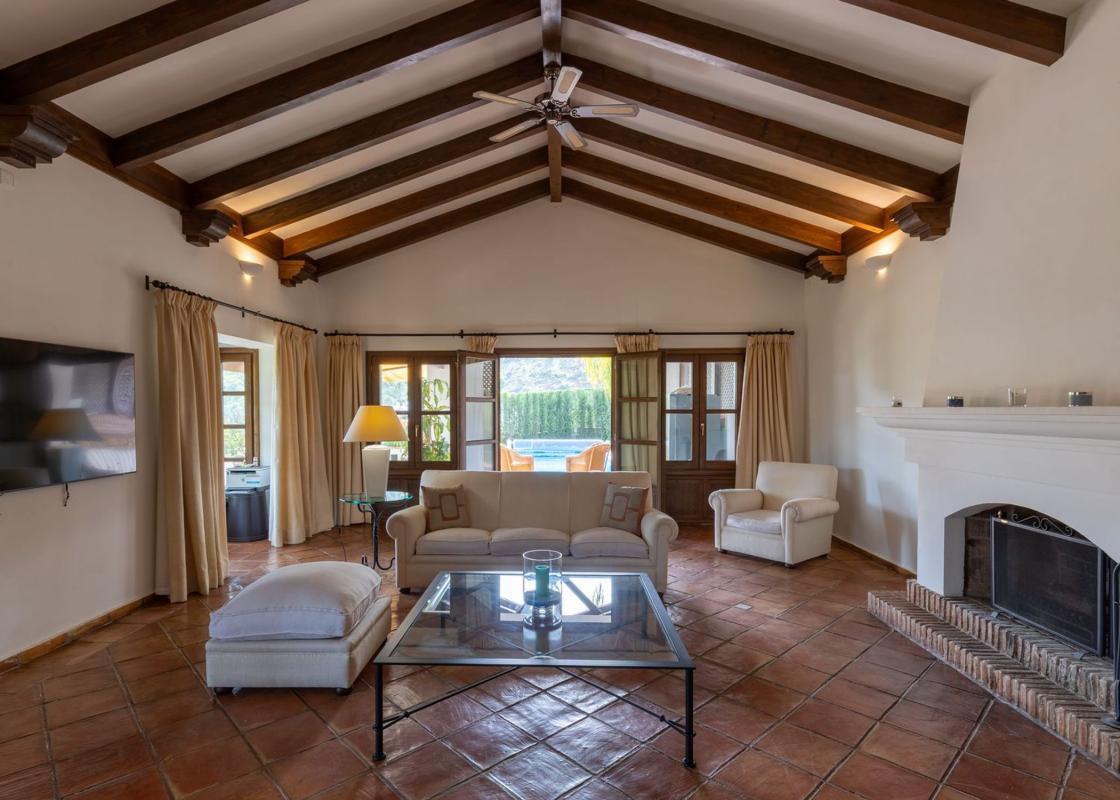 Properties for sale and rent in Spain photo 3