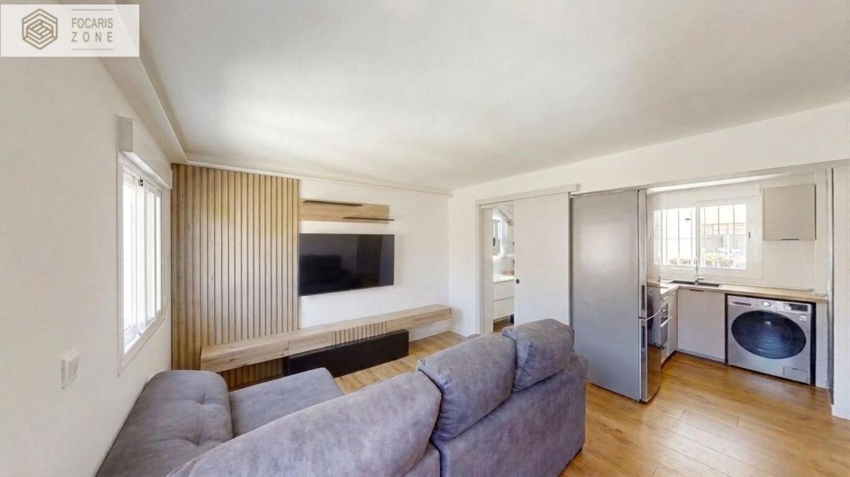 Продажа квартиры на Piso en Calle Obispo Julio María, Ayuntamiento, Torremolinos, Торремолинос
photo 3