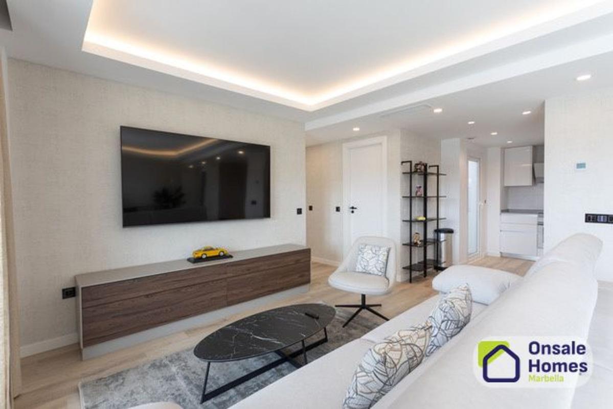 Penthouse sale in Ático en Calle Miguel Delibes, Rodeo Alto-Guadaiza-La Campana, Marbella, Marbella photo 3