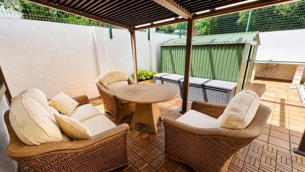 Sale of townhouse in  Chalet adosado en Calle Cristobal Morales, Puerto de la Duquesa, Manilva , Manilva photo 3