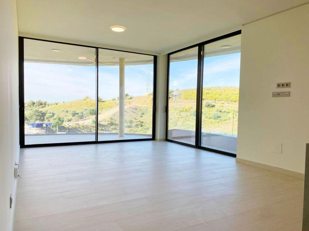 Venta de piso en Piso en Avenida Fuengirola s/n, Las Gaviotas, Fuengirola, Fuengirola
photo 2