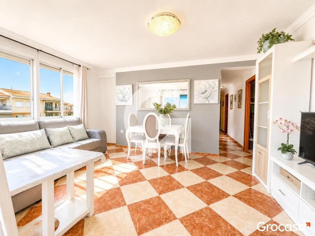 Продажа квартиры на Piso en Calle Doctor Ros Alférez, Centro, Vélez-Malaga, Велес-Малага
 photo 2