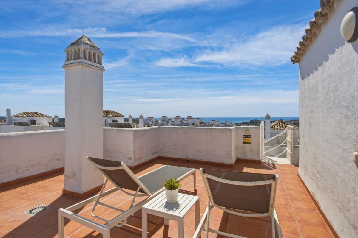Duplex sale in Dúplex en Calle Villa Borghese, Valle Romano Golf, Estepona, Estepona photo 2