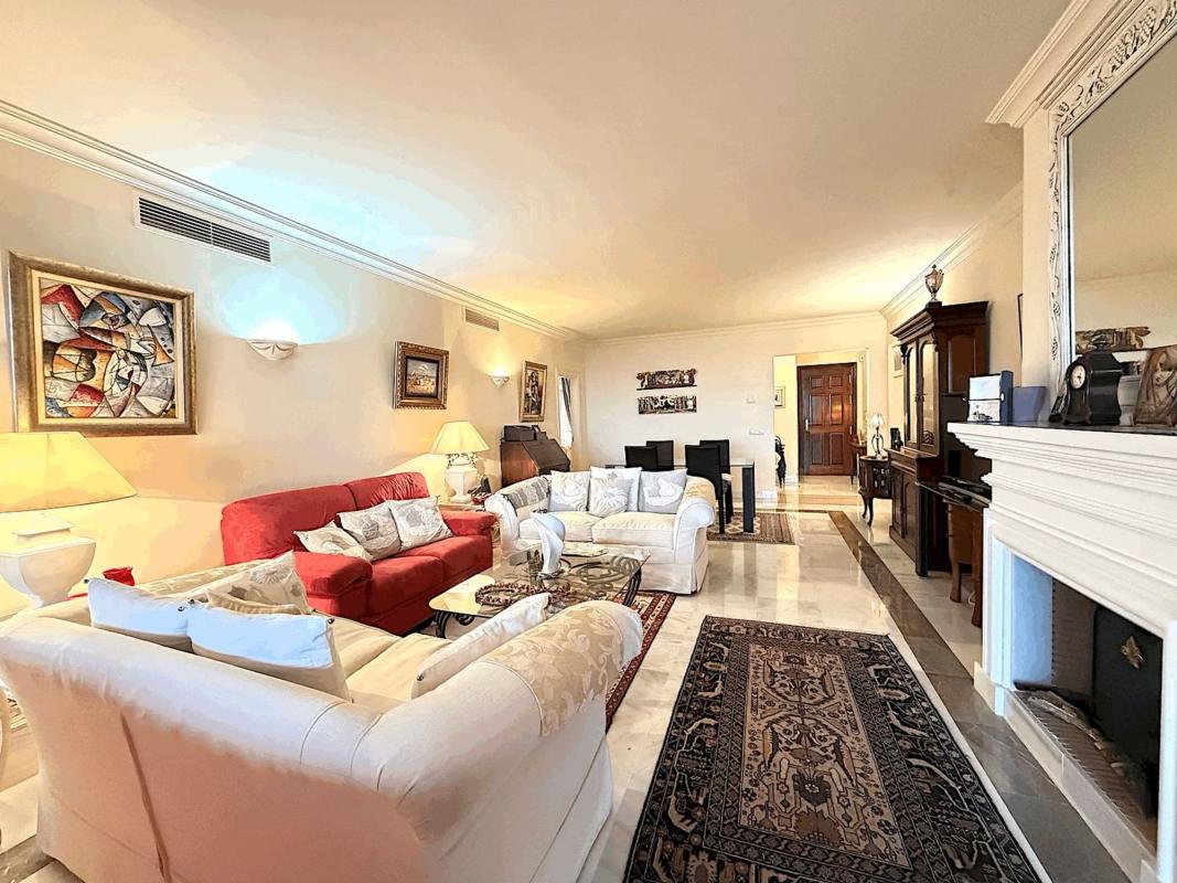 Venta de piso en Piso en La Quinta, Benahavís, Benahavís
photo 1