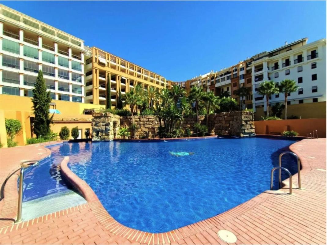 Venta de piso en Piso en Urbanizacion Linda Vista Norte, San Pedro Pueblo, Marbella, Marbella
photo 2