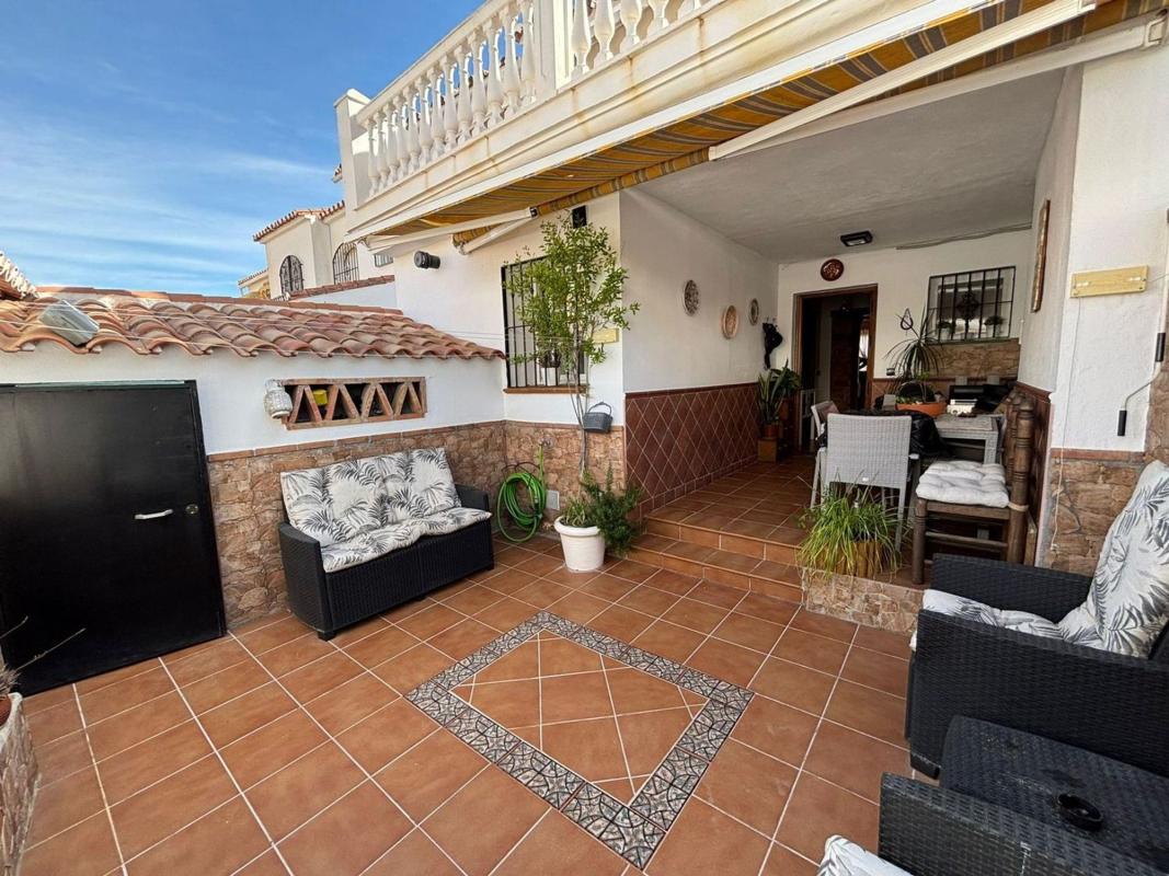 Sale of townhouse in Chalet adosado en Calle Sauce, Platero - El Limón, Alhaurín de la Torre , Alhaurín de la Torre photo 5