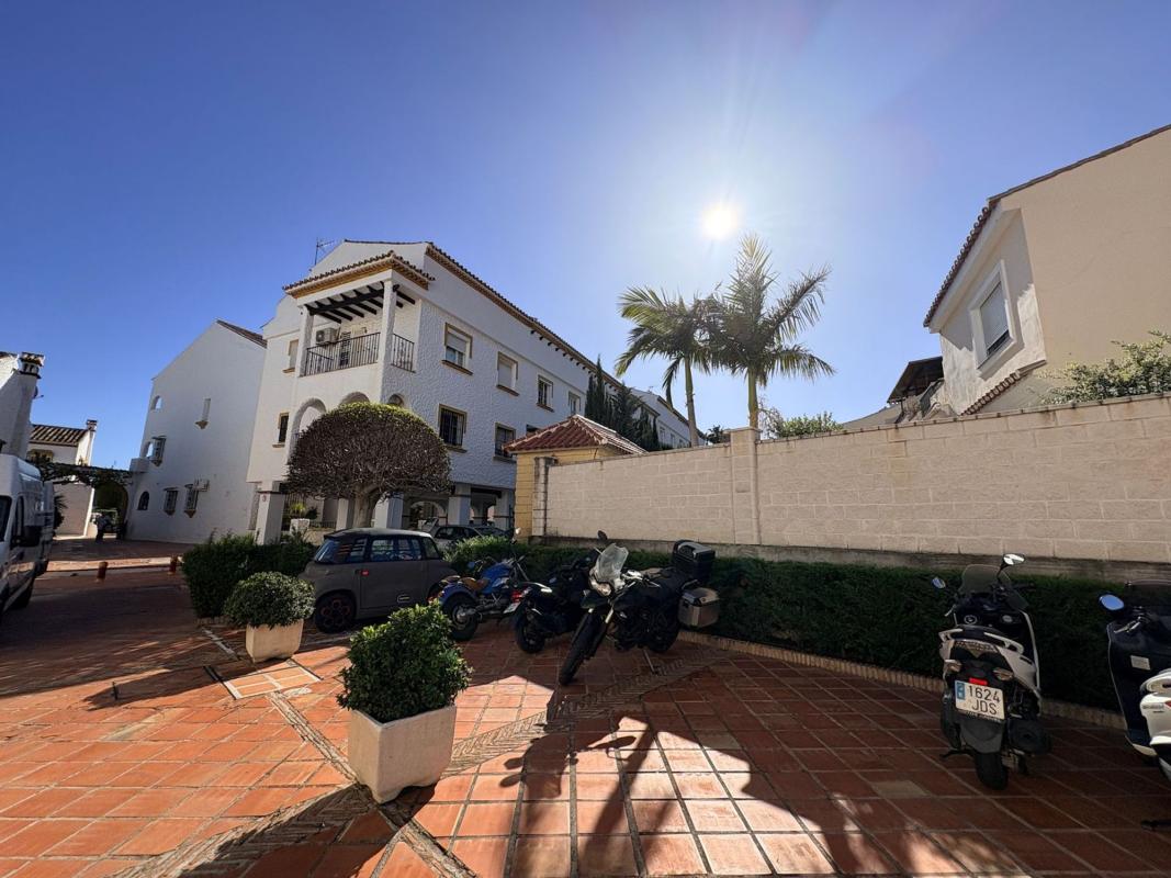 Duplex sale in Dúplex en Avenida de los Botijos, Los Nadales - Tio Charles, Benalmádena, Benalmádena photo 2