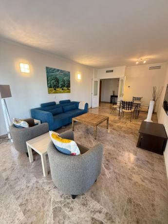 Продажа квартиры на Piso en Avenida Santiago de Compostela, Linda Vista-Nueva Alcántara-Cortijo Blanco, Marbella, Марбелла
 photo 4