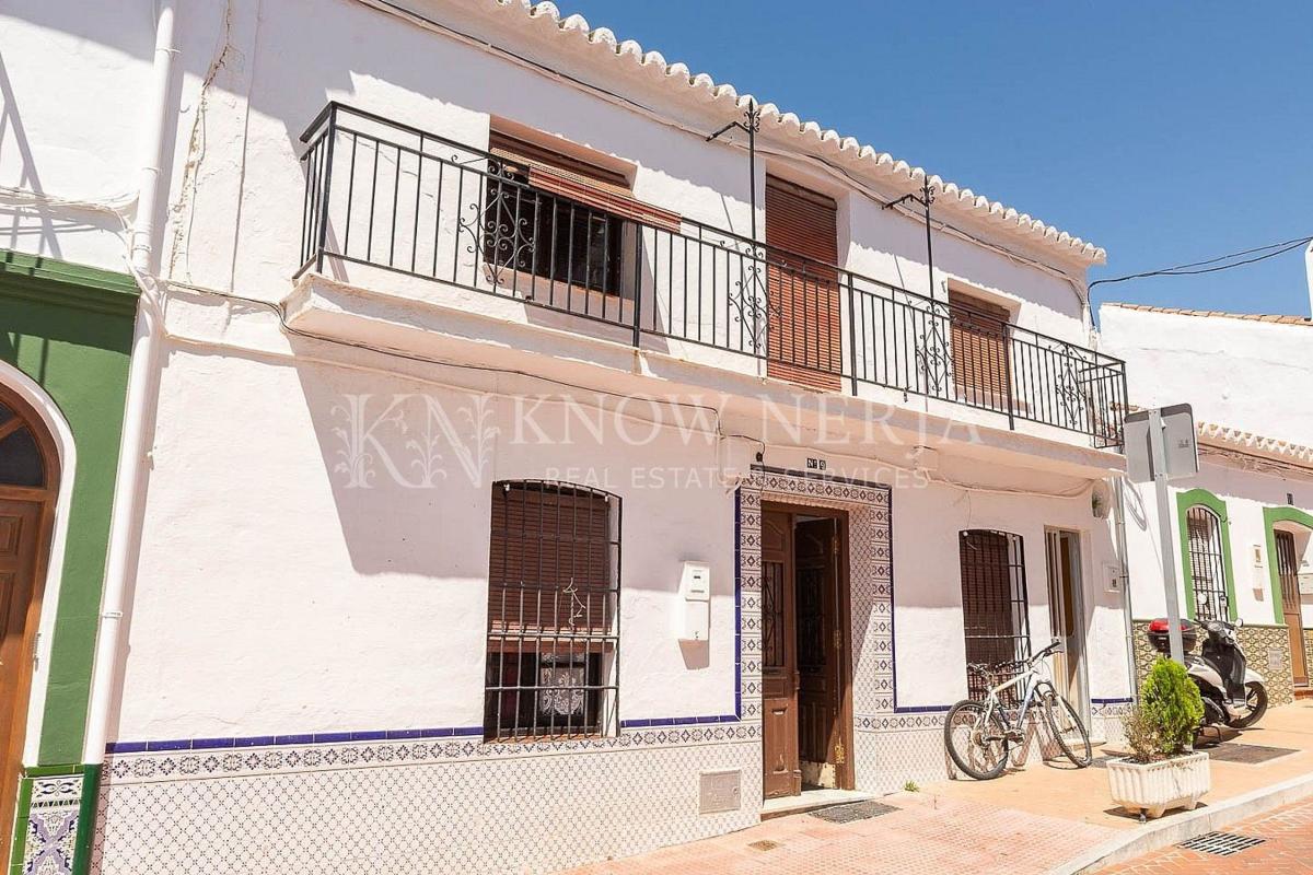 Sale of independent chalet in Casa o chalet en Maro - Cuevas de Nerja, Nerja, Nerja
photo 1