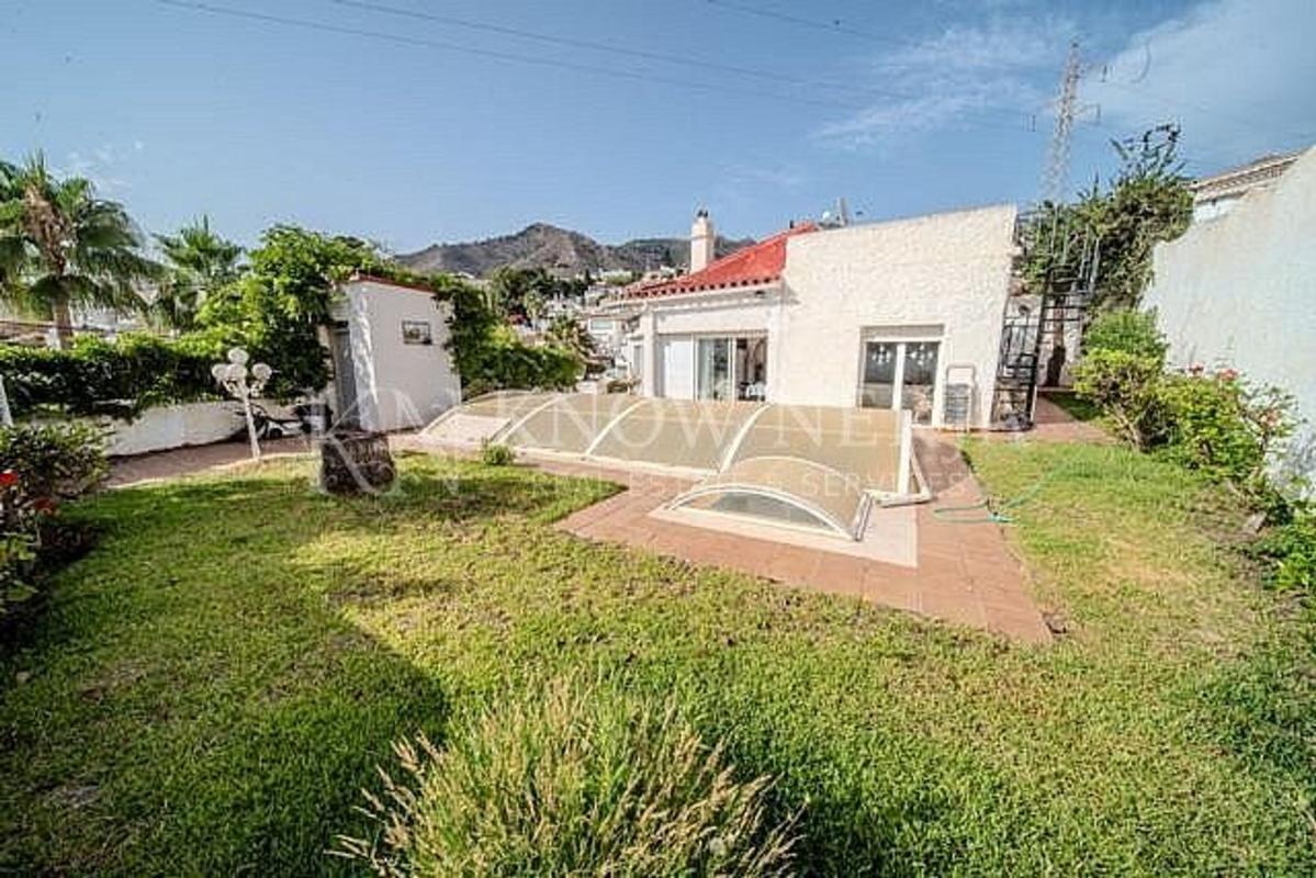 Sprzedaż niezależnego domku jednorodzinnego w Casa o chalet en Capistrano, Nerja, Nerja photo 1