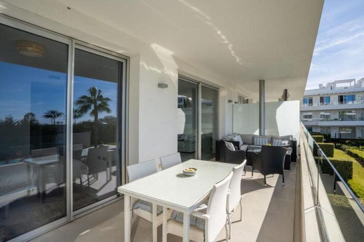 Venta de piso en Piso en Avenida de Bel-Air, Bel-Air, Estepona, Estepona
photo 2