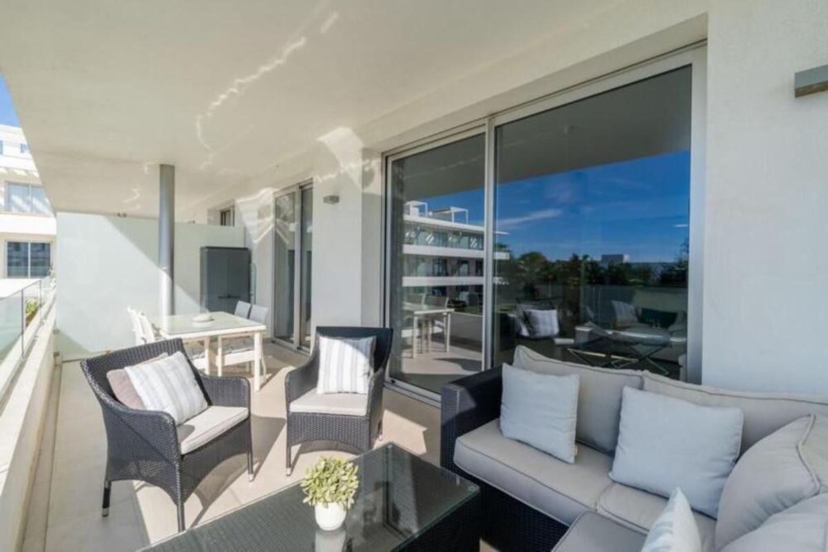 Venta de piso en Piso en Avenida de Bel-Air, Bel-Air, Estepona, Estepona
photo 3