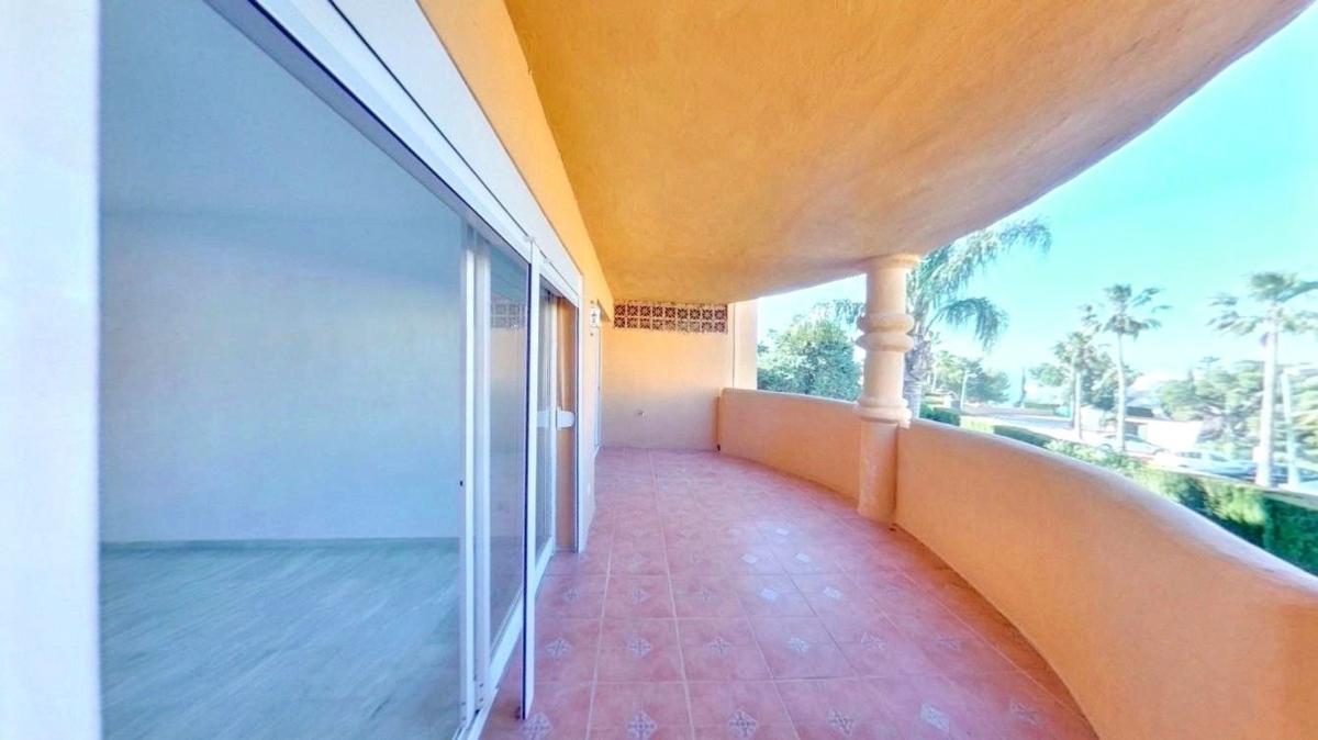 Sale of apartment in Piso en Sitio de Calahonda, Mijas, Mijas
 photo 3
