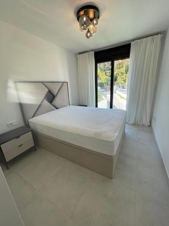 Sprzedaż mieszkania w Piso en Calle Pico Alcazaba, Benatalaya, Estepona, Estepona
 photo 3